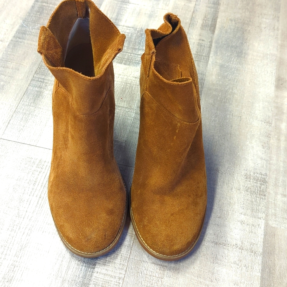 Crown vintage suede booties